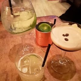 Drinker på Tullins Café